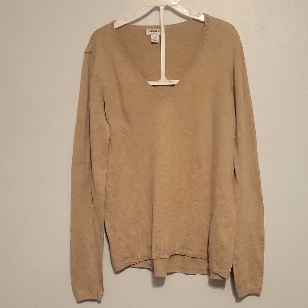 Old Navy Women's Beige V-Neck Sweater
